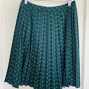 L.L. Bean Signature Pleated Skirt